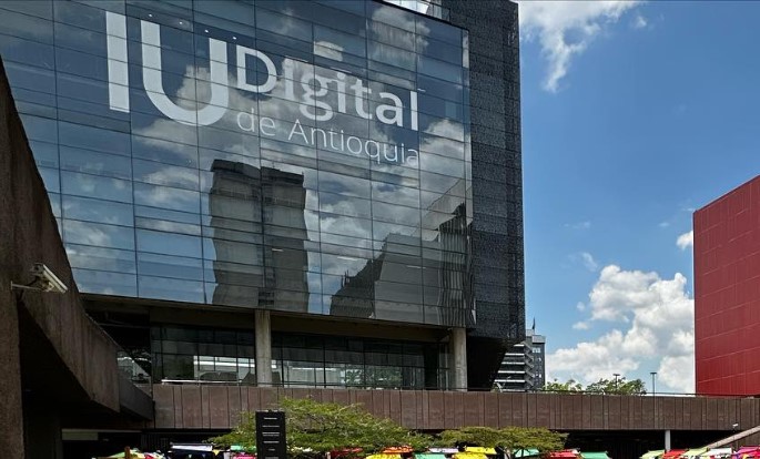 Denuncian millonario contrato en la IU Digital de Antioquia